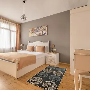 Old Town Deluxe Flats Apart Otel Antalya